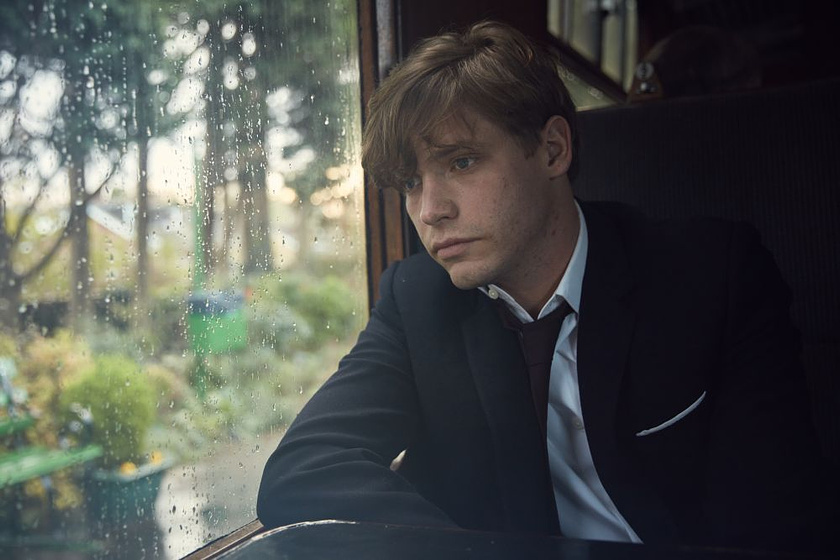 Billy Howle en En la Playa de Chesil