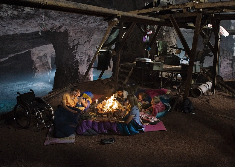 Imagen de los-cocodrilos-2-atacan-de-nuevo