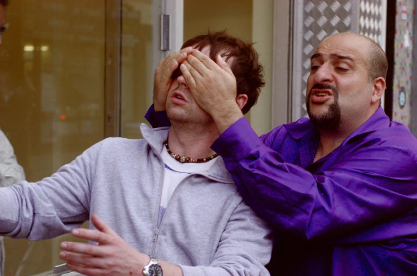 Declan Donnelly en autopsia-de-un-alien