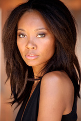 photo of person Aliza Pearl