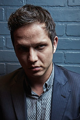 picture of actor Adrian Ladron