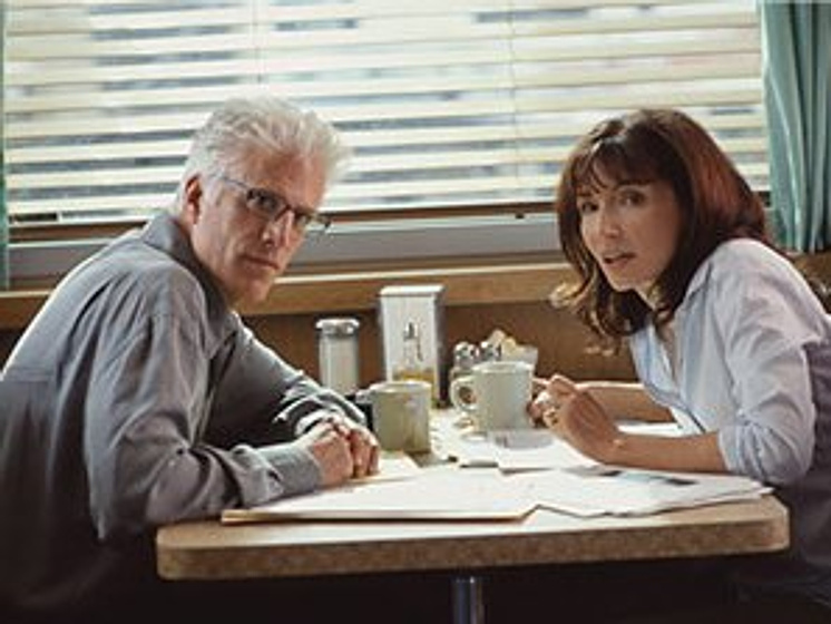 Mary Steenburgen y Ted Danson en Sobrevivir al Amor