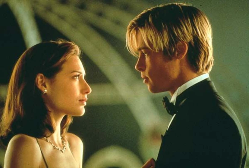 Brad Pitt y Claire Forlani en conoces-a-joe-black