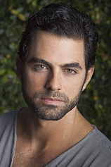 picture of actor Adrian Bellani
