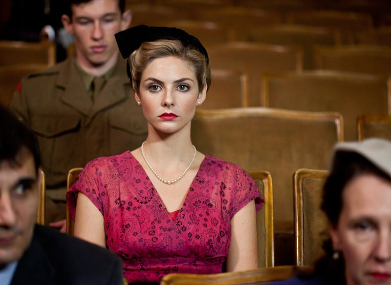 Vanessa Kirby en Reina y Patria