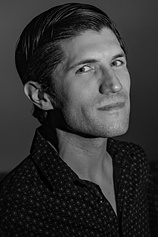 picture of actor Dane Bowling