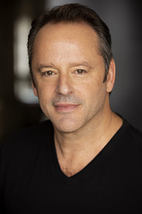 photo of person Gil Bellows