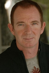 picture of actor Andrew Connolly