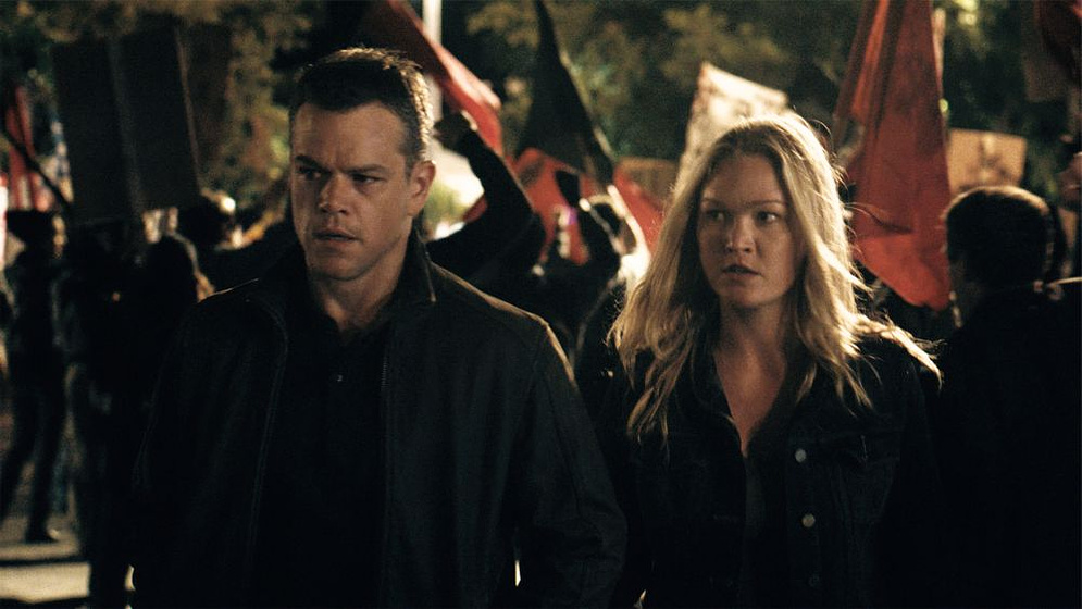 Matt Damon y Julia Stiles en Jason Bourne