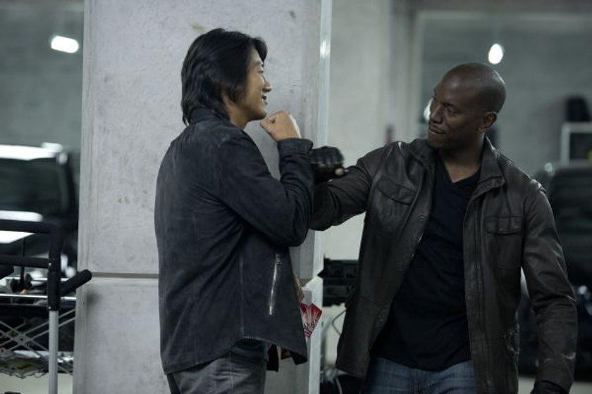 Tyrese Gibson y Sung Kang en Fast & Furious 6