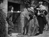 still of movie La Bella y la Bestia (1946)