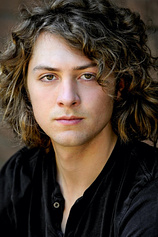 picture of actor Sam Brooks