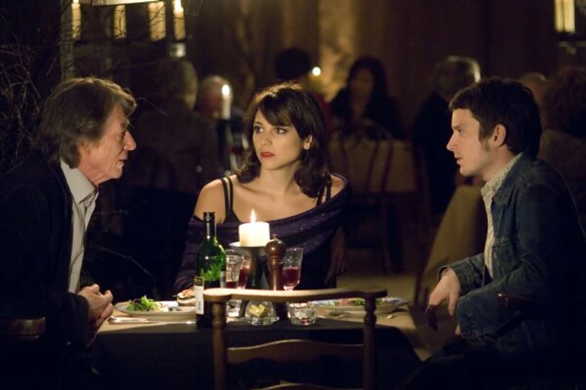John Hurt, Elijah Wood y Leonor Watling en Los crímenes de Oxford