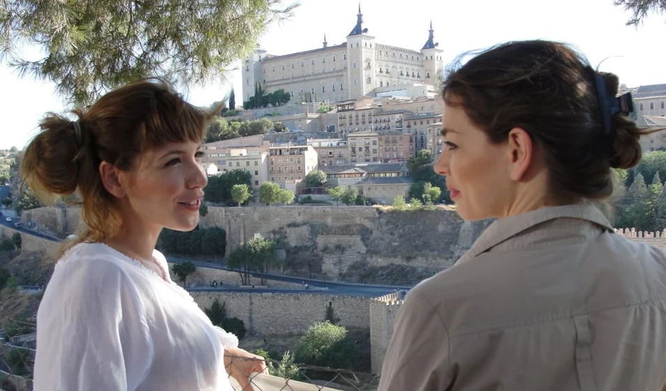 Daniela Costa y Isabelle Stoffel en haz-de-tu-vida-una-obra-de-arte