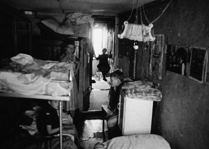 Imagen de Four Walls