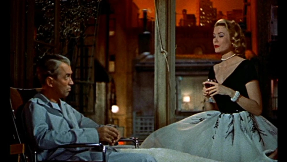 James Stewart y Grace Kelly en la-ventana-indiscreta