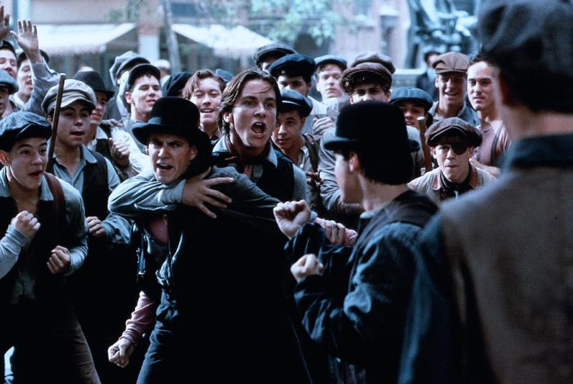 Christian Bale y David Moscow en La Pandilla
