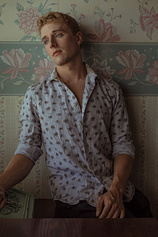 photo of person Shayne Pax