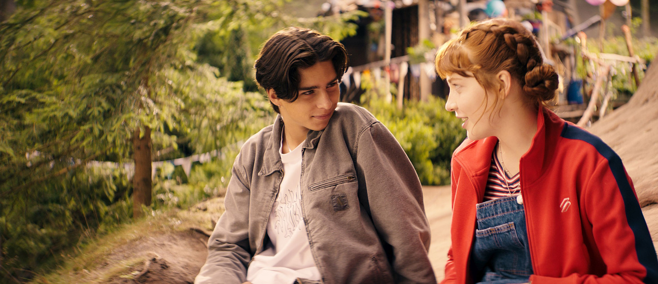 Emilia Maier y Loris Sichrovsky en El Colegio de los Animales Mágicos 3