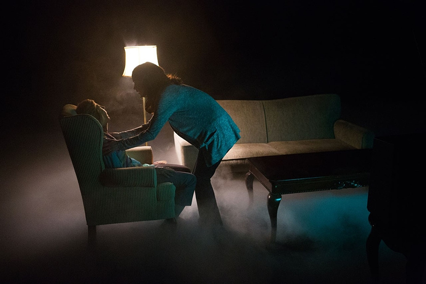 Lin Shaye y Rose Byrne en Insidious: Capítulo 2