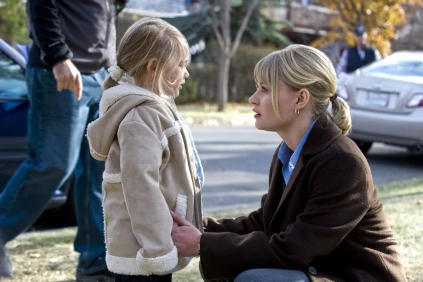 Emilie de Ravin en sola-ante-el-peligro-2009