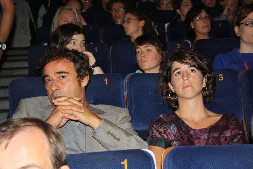 Eduard Fernández y Mar Colldel en Tonto quien lo lea (San Sebastian Film Commission )