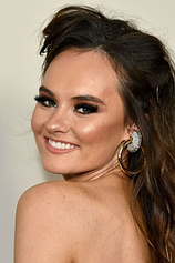 picture of actor Madeline Carroll