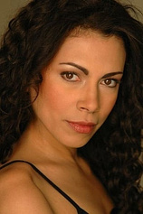 picture of actor Daniela Lavender