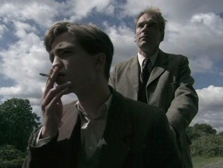Robert Pattinson en El aviador embrujado