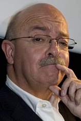 picture of actor Andrés Bustamante