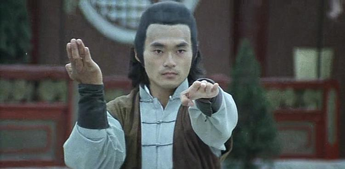 John Liu en La Armadura Invencible