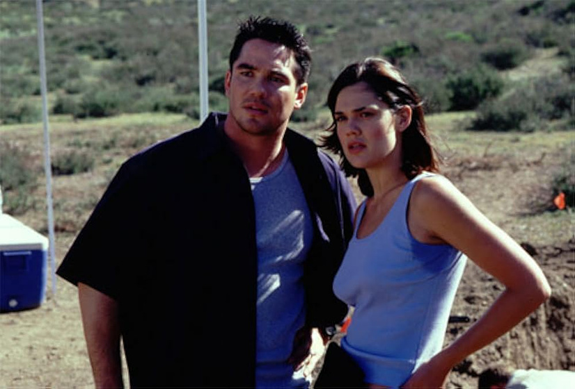 Dean Cain y Elizabeth Lackey en infierno-en-alcatraz