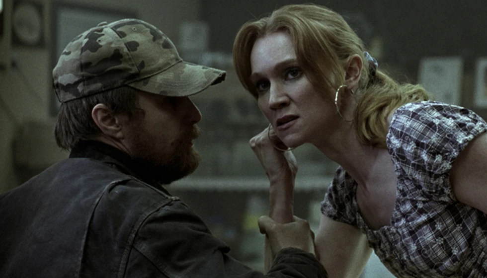 Sam Rockwell y Amy Sloan en A Single Shot