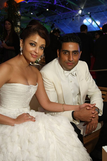 Aishwarya Rai y Abhishek Bachchan en Up (Fiesta Up en Cannes. Mayo 2009)