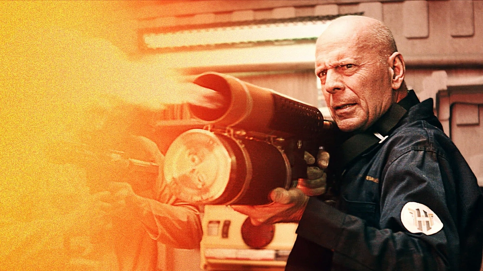 Bruce Willis en Amenaza en el Espacio (Anti-Life: La Brecha)