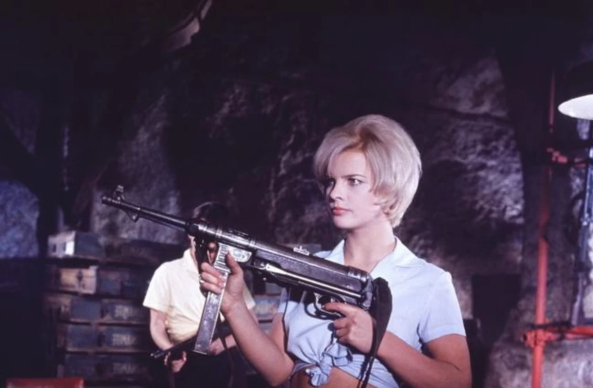 Gisela Hahn en comisario-x-las-garras-del-dragon-rojo