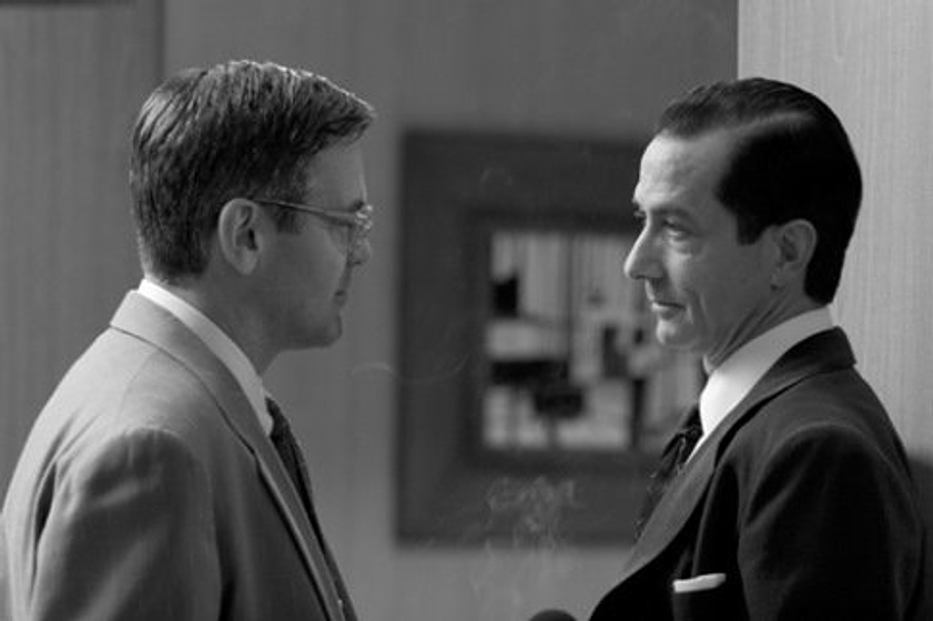 George Clooney y David Strathairn en Buenas Noches, y Buena Suerte