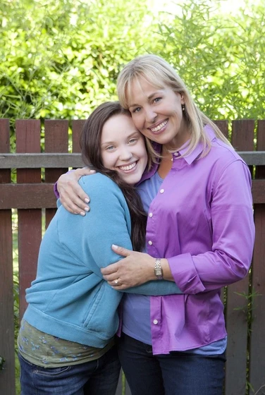 Genie Francis y Laci J Mailey en La Elección de una Madre