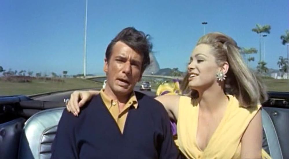Margaret Lee y Richard Wyler en Dick Smart 2.007