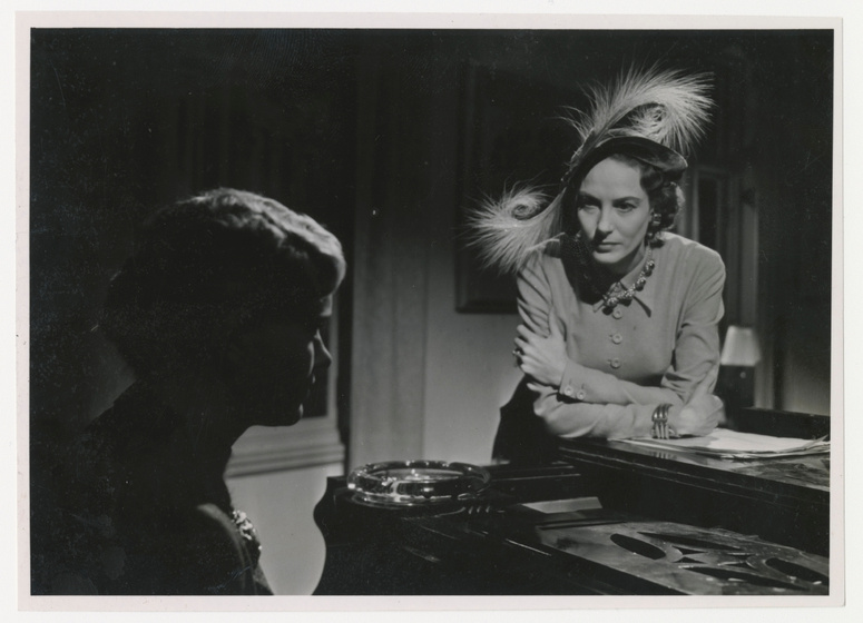 Imagen de girl-with-hyacinths