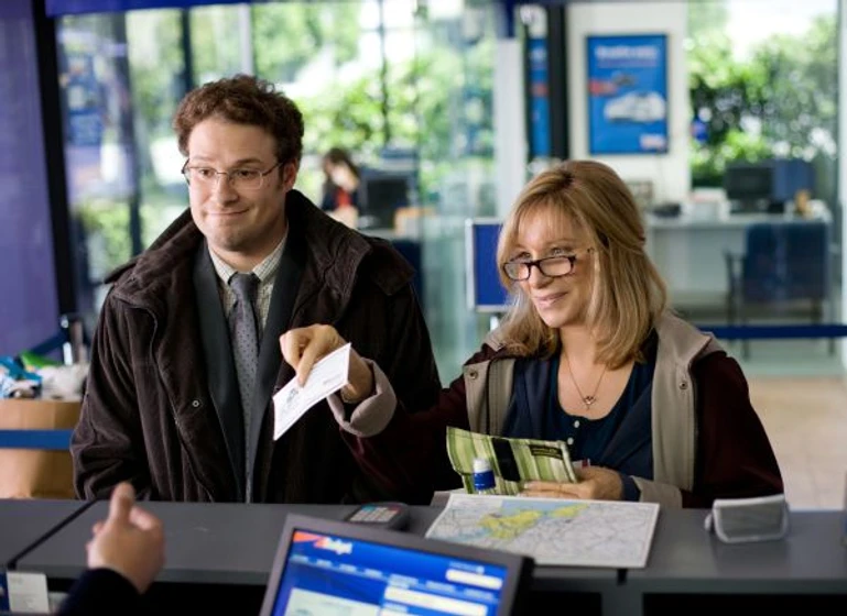 Barbra Streisand y Seth Rogen en un-desmadre-de-viaje