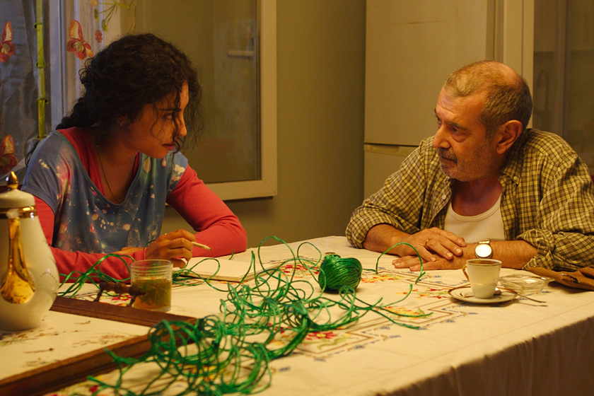 Manuel Morón y Mina El Hammani en La Tierra de Amira