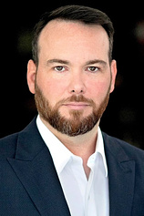 photo of person Dana Brunetti