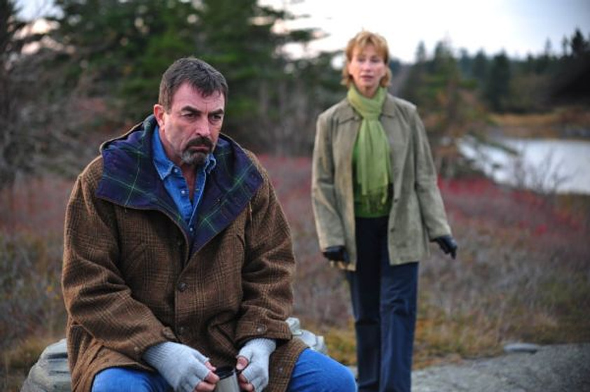 Kathy Baker y Tom Selleck en Crímenes en Boston