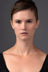 photo of person Samantha Bell
