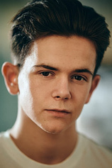 picture of actor Oaklee Pendergast