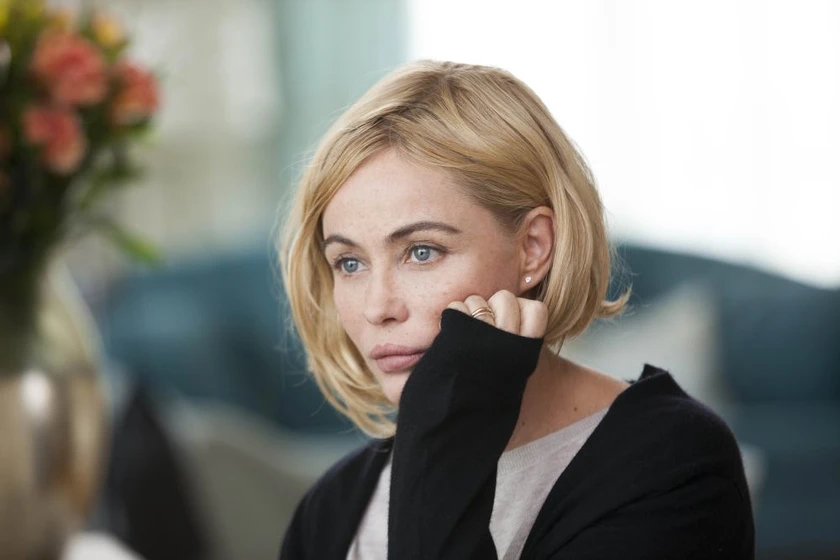 Emmanuelle Béart en los-ojos-amarillos-de-los-cocodrilos