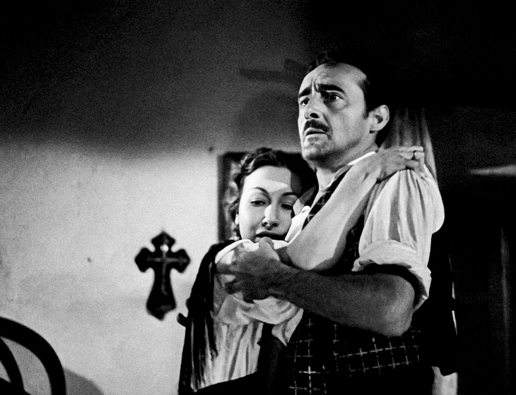 Tomás Blanco y Maria Jesus Valdés en La Laguna Negra