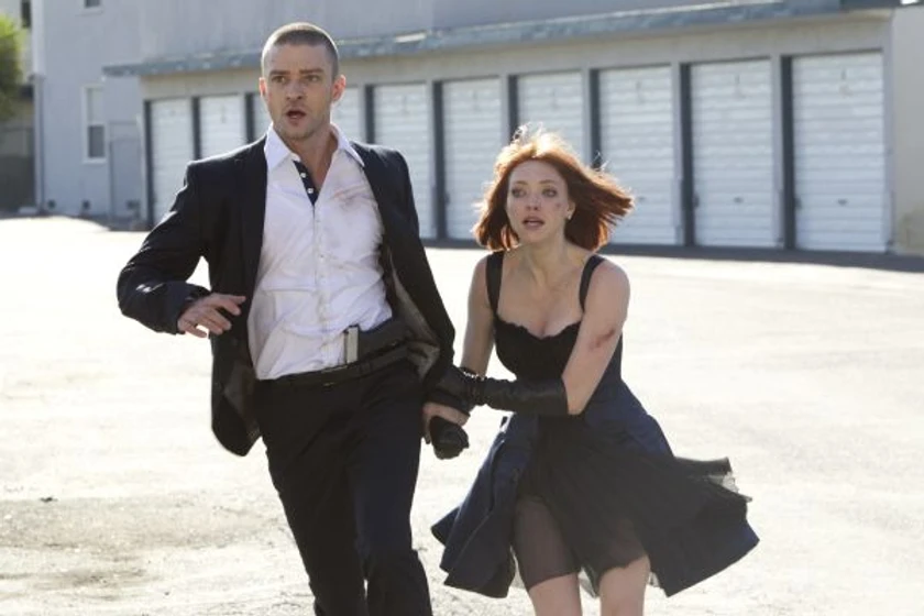 Justin Timberlake y Amanda Seyfried en in-time