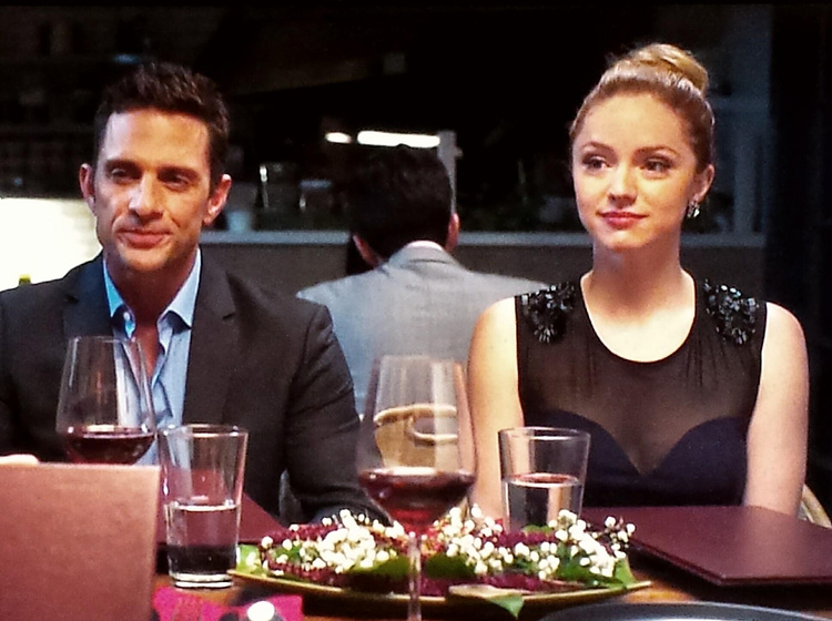David Fumero y Mia Topalian en Cita Para Matar